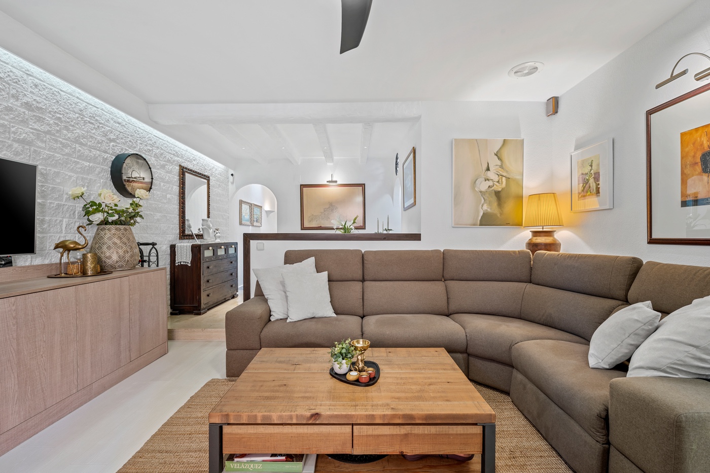 Property Image 3 Property Image 3