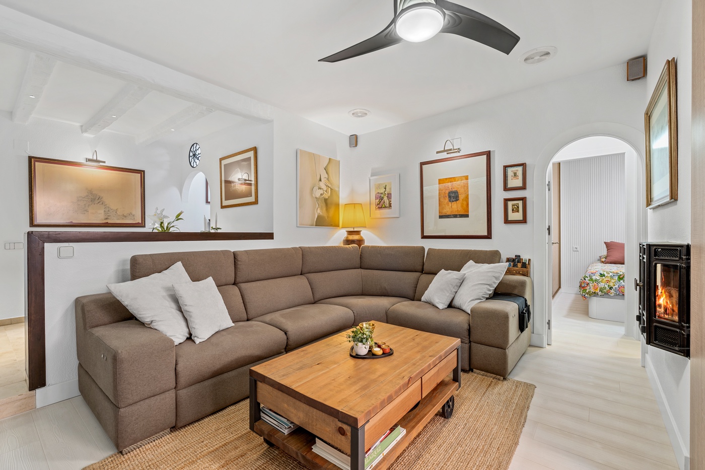 Property Image 2 Property Image 2